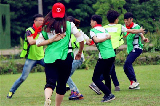 西安适合做团建的地方,西安团建提供厨房的地方,西安室内团队聚会团建的好地方