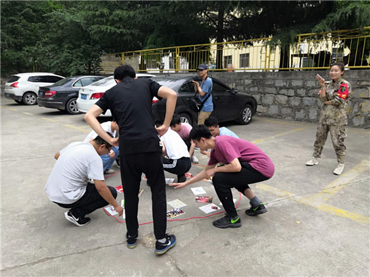 西安拓展聚餐团建的地方,西安团建活动可以住很多人,西安团建拓展公司