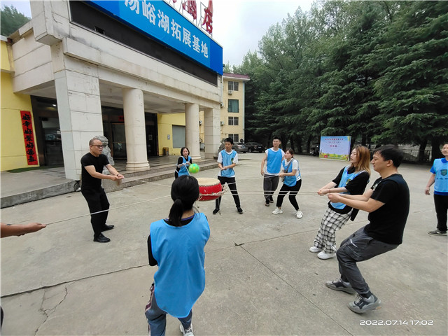 西安户外拓展同学会,西安周边军事拓展训练,西安可以开会做团建的地方