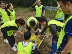 西安户外素质拓展团建_西安哪有农家乐的拓展